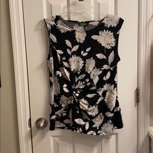 🌺 DKNY knot top